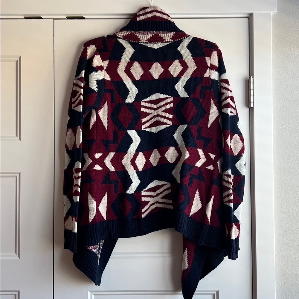 Charlotte Russe‎ Red and Navy Knit Sweater - Picture 8 of 9